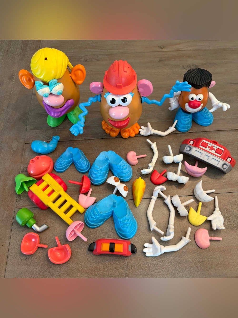 1985 playskool Mr. Potato Head Playset with  Parts
